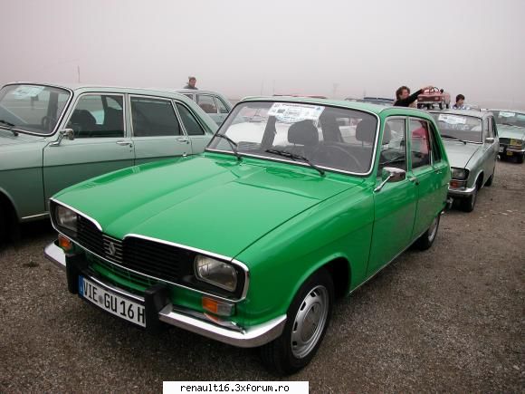 foto de la cea de-a iv- a intalnire europeana  de renault � alsacia - franta -must r 16 15-16 mai