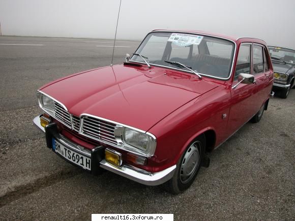 foto de la cea de-a iv- a intalnire europeana  de renault � alsacia - franta -must r 16 15-16 mai