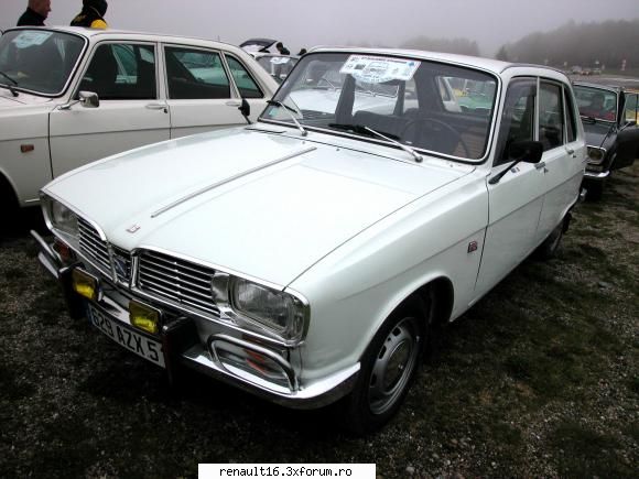 foto de la cea de-a iv- a intalnire europeana  de renault � alsacia - franta -must r 16 15-16 mai