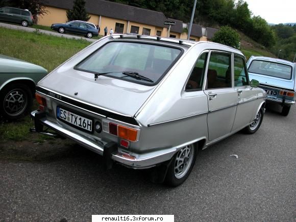 foto de la cea de-a iv- a intalnire europeana  de renault � alsacia - franta -must r 16 15-16 mai