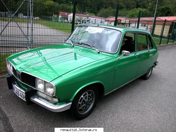 foto de la cea de-a iv- a intalnire europeana  de renault � alsacia - franta -must r 16 15-16 mai