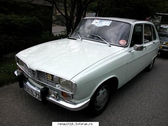 foto de la cea de-a iv- a intalnire europeana  de renault � alsacia - franta -must r 16 15-16 mai