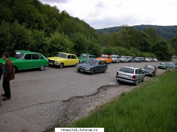 foto de la cea de-a iv- a intalnire europeana  de renault � alsacia - franta -must r 16 15-16 mai
