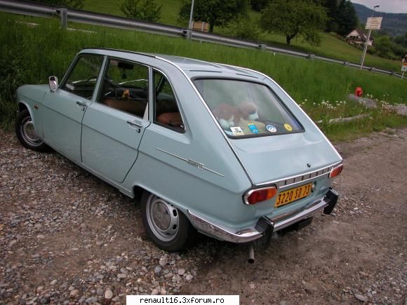 foto de la cea de-a iv- a intalnire europeana  de renault � alsacia - franta -must r 16 15-16 mai
