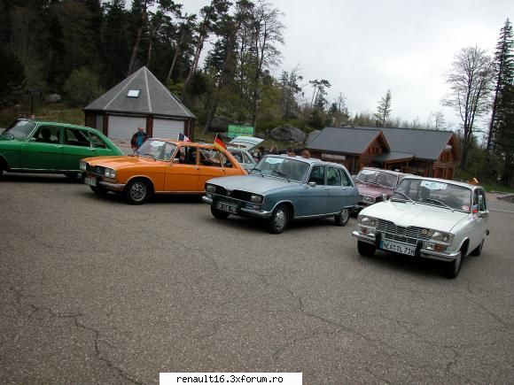 foto de la cea de-a iv- a intalnire europeana  de renault � alsacia - franta -must r 16 15-16 mai