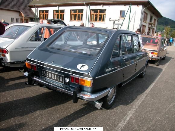 foto de la cea de-a iv- a intalnire europeana  de renault � alsacia - franta -must r 16 15-16 mai