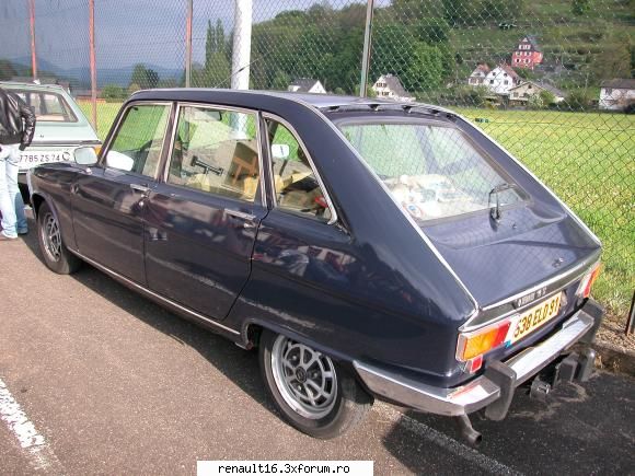 foto de la cea de-a iv- a intalnire europeana  de renault � alsacia - franta -must r 16 15-16 mai