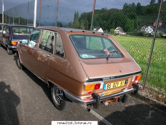 foto de la cea de-a iv- a intalnire europeana  de renault � alsacia - franta -must r 16 15-16 mai