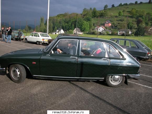 foto de la cea de-a iv- a intalnire europeana  de renault � alsacia - franta -must r 16 15-16 mai