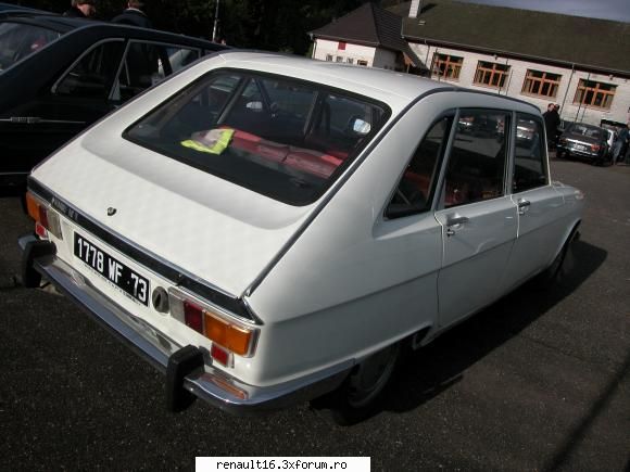 foto de la cea de-a iv- a intalnire europeana  de renault � alsacia - franta -must r 16 15-16 mai