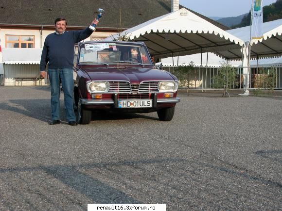 foto de la cea de-a iv- a intalnire europeana  de renault � alsacia - franta -must r 16 15-16 mai