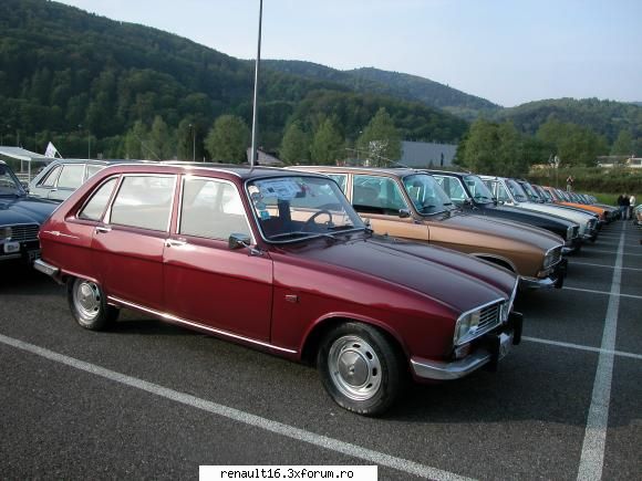 foto de la cea de-a iv- a intalnire europeana  de renault � alsacia - franta -must r 16 15-16 mai