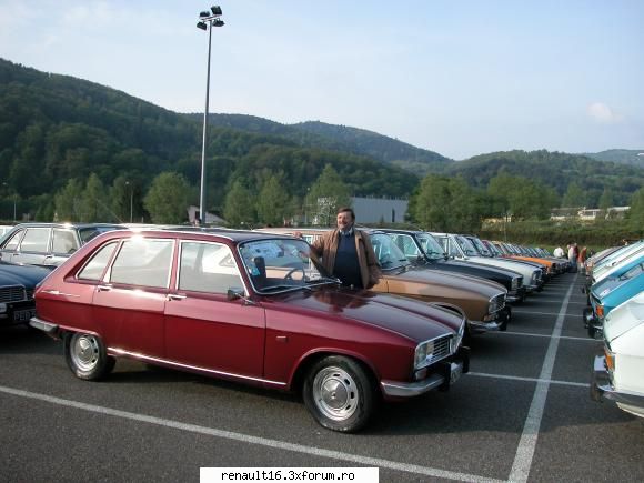 foto de la cea de-a iv- a intalnire europeana  de renault � alsacia - franta -must r 16 15-16 mai