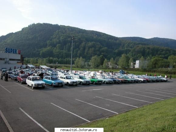 foto de la cea de-a iv- a intalnire europeana  de renault � alsacia - franta -must r 16 15-16 mai