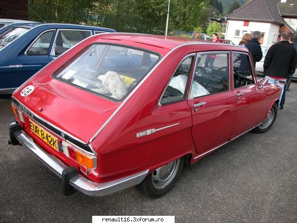 foto de la cea de-a iv- a intalnire europeana  de renault � alsacia - franta -must r 16 15-16 mai