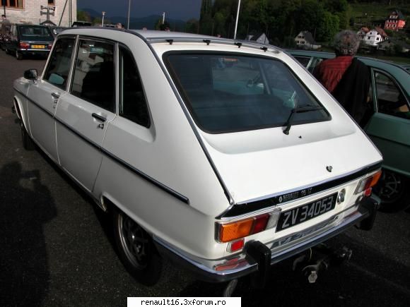 foto de la cea de-a iv- a intalnire europeana  de renault � alsacia - franta -must r 16 15-16 mai