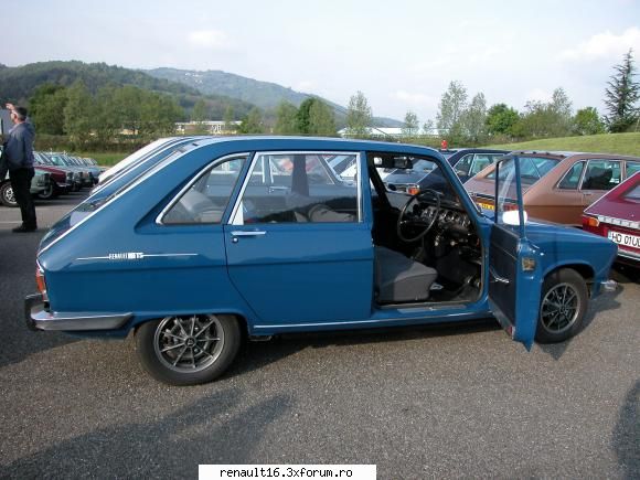 foto de la cea de-a iv- a intalnire europeana  de renault � alsacia - franta -must r 16 15-16 mai