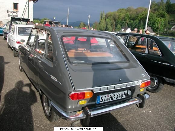 foto de la cea de-a iv- a intalnire europeana  de renault � alsacia - franta -must r 16 15-16 mai