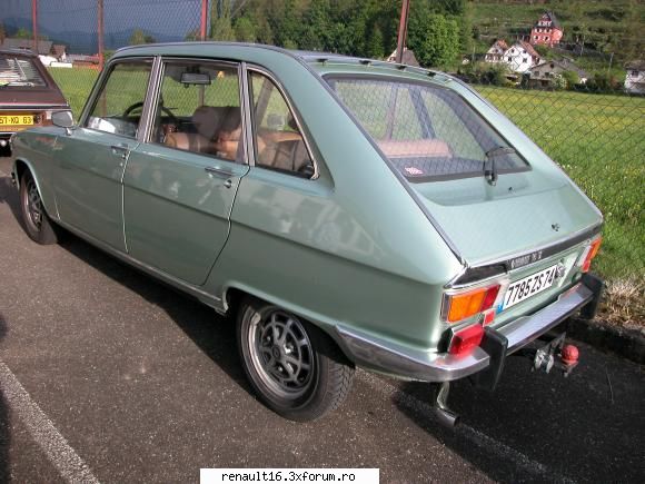 foto de la cea de-a iv- a intalnire europeana  de renault � alsacia - franta -must r 16 15-16 mai