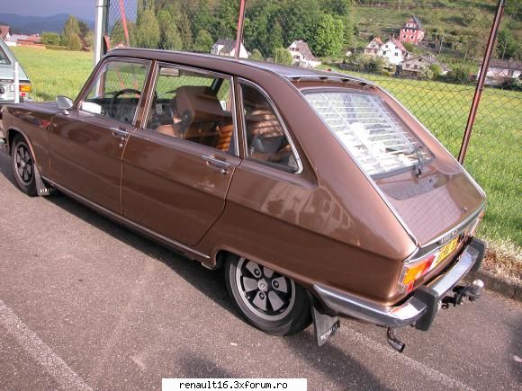foto de la cea de-a iv- a intalnire europeana  de renault � alsacia - franta -must r 16 15-16 mai