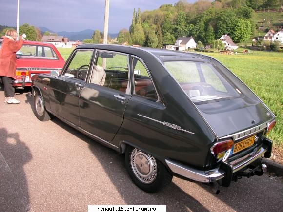 foto de la cea de-a iv- a intalnire europeana  de renault � alsacia - franta -must r 16 15-16 mai