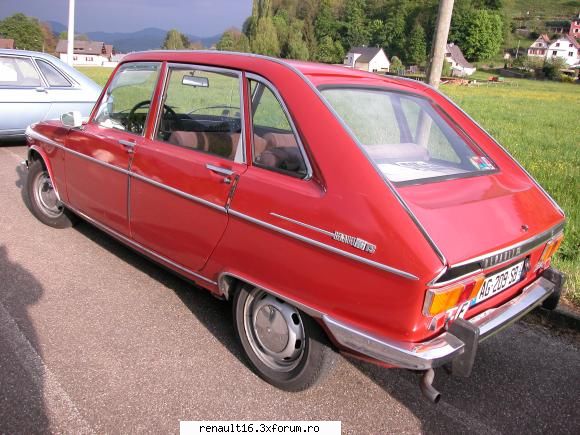 foto de la cea de-a iv- a intalnire europeana  de renault � alsacia - franta -must r 16 15-16 mai