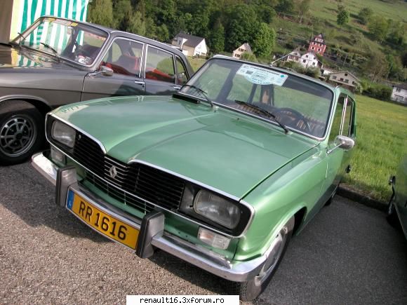 foto de la cea de-a iv- a intalnire europeana  de renault � alsacia - franta -must r 16 15-16 mai