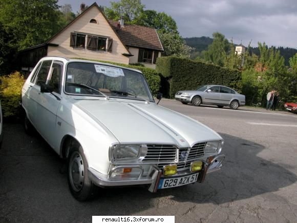 foto de la cea de-a iv- a intalnire europeana  de renault � alsacia - franta -must r 16 15-16 mai