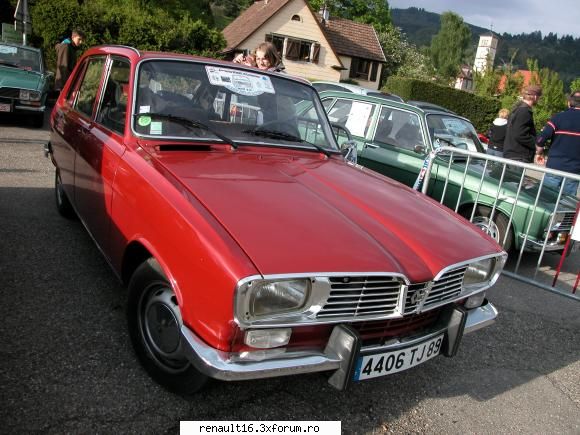 foto de la cea de-a iv- a intalnire europeana  de renault � alsacia - franta -must r 16 15-16 mai