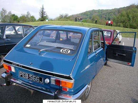 foto de la cea de-a iv- a intalnire europeana  de renault � alsacia - franta -must r 16 15-16 mai