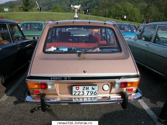 foto de la cea de-a iv- a intalnire europeana  de renault � alsacia - franta -must r 16 15-16 mai